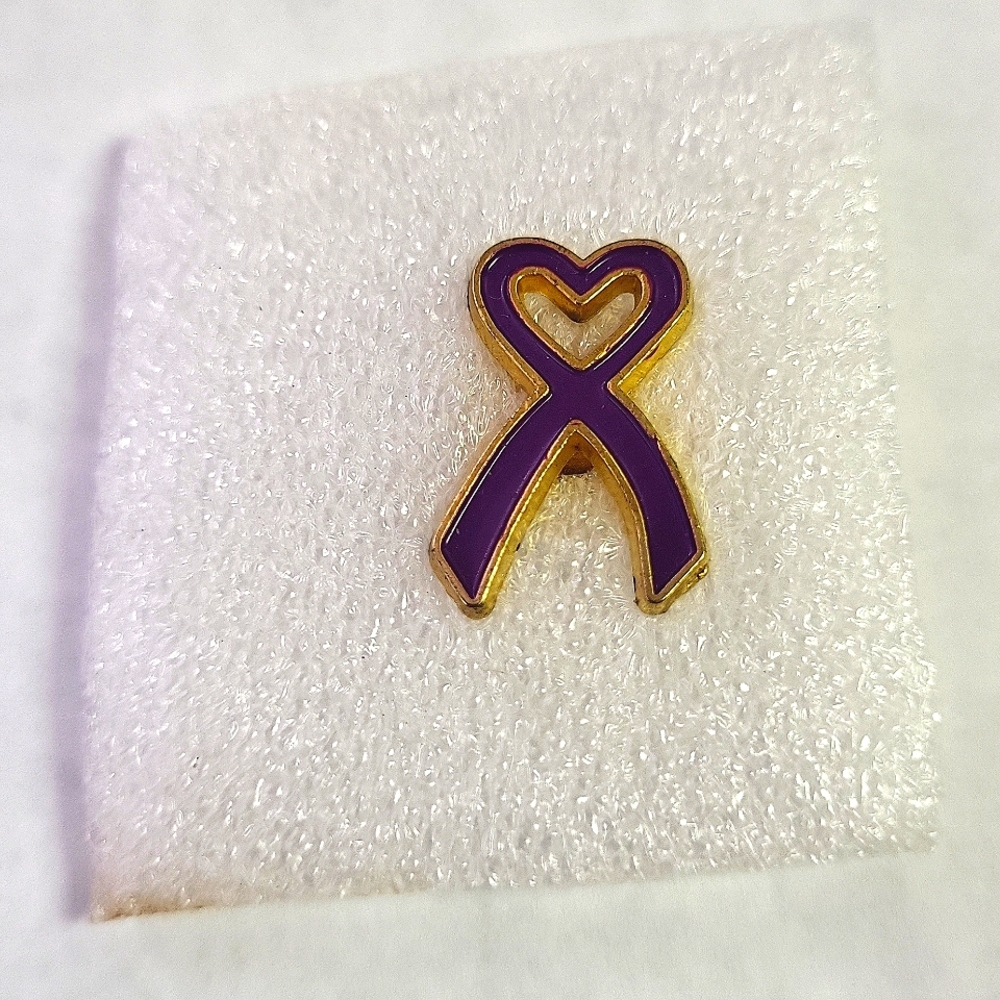 Heart Ribbon Pin